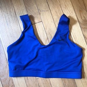 NIKE Strappy Sports Bra